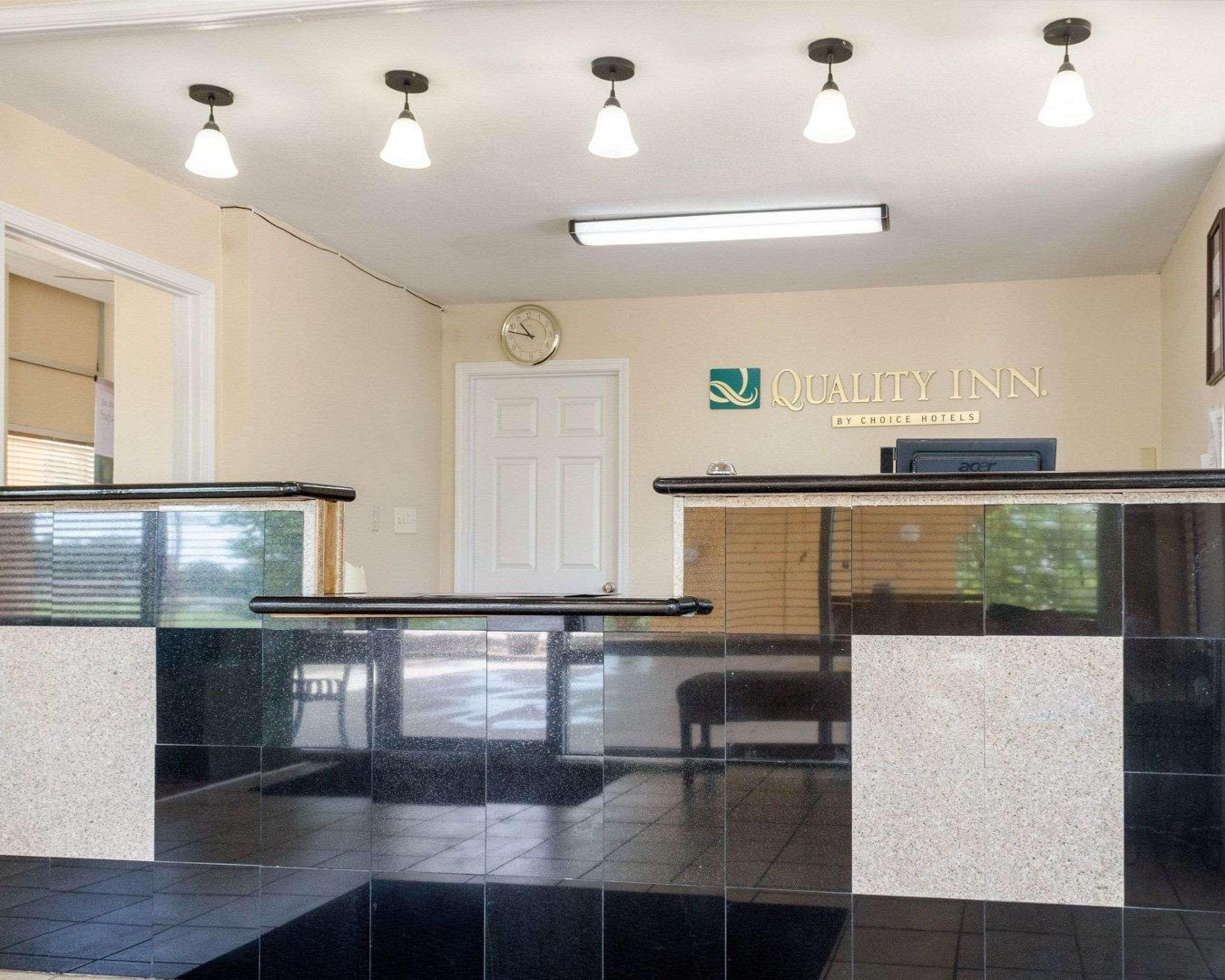 Quality Inn Louisville Екстер'єр фото